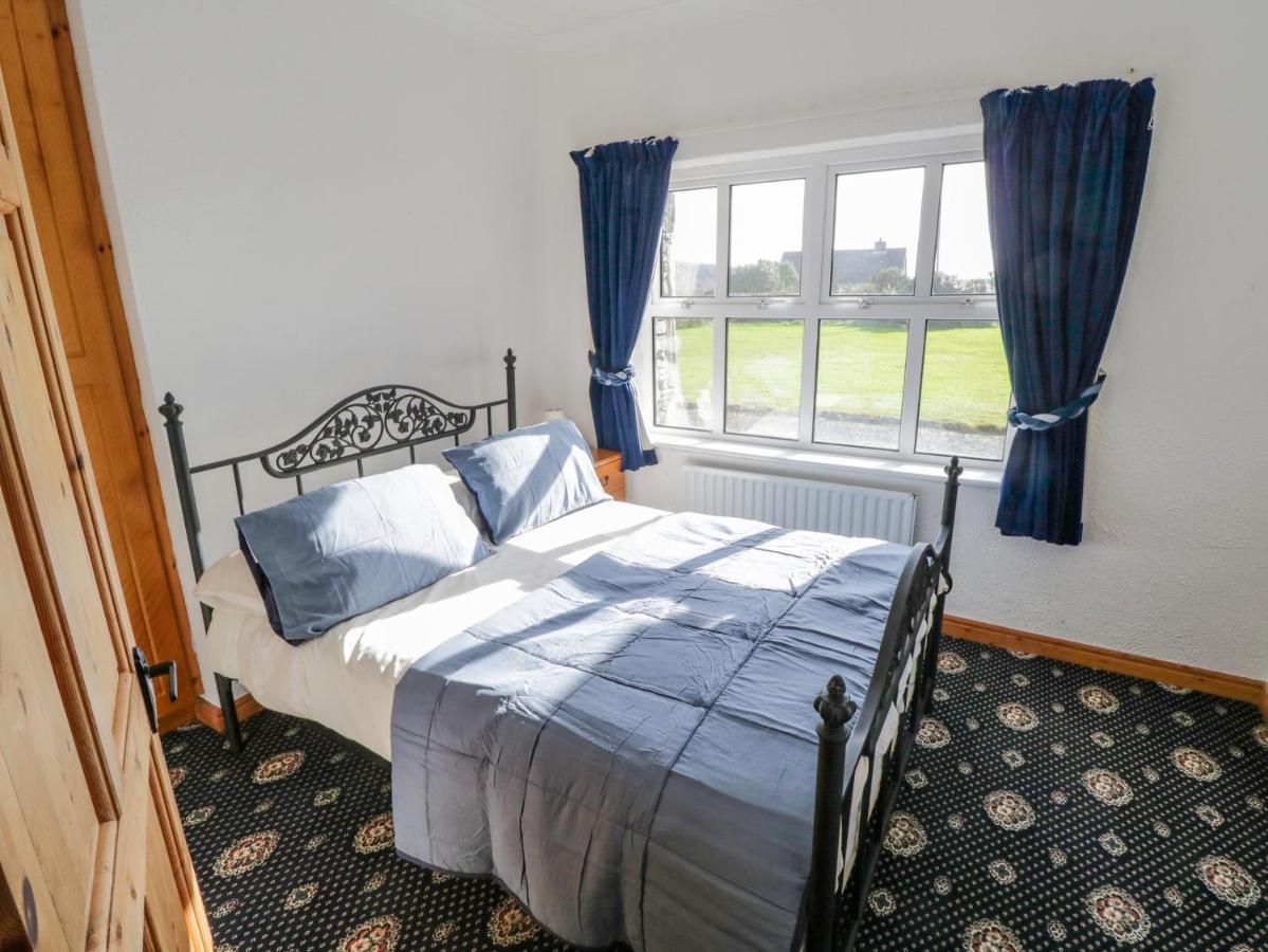 Realt Na Maidne Villa Claddaghduff Exteriör bild