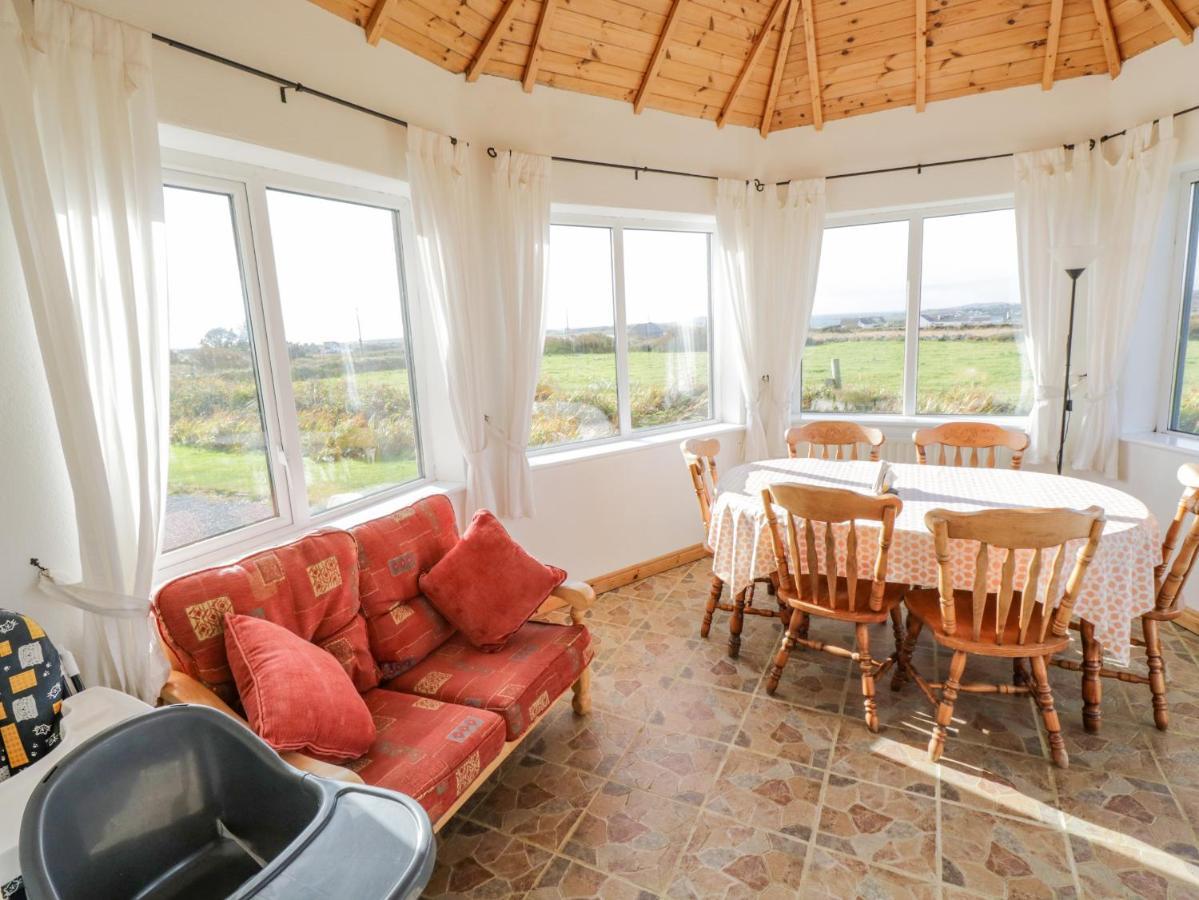 Realt Na Maidne Villa Claddaghduff Exteriör bild