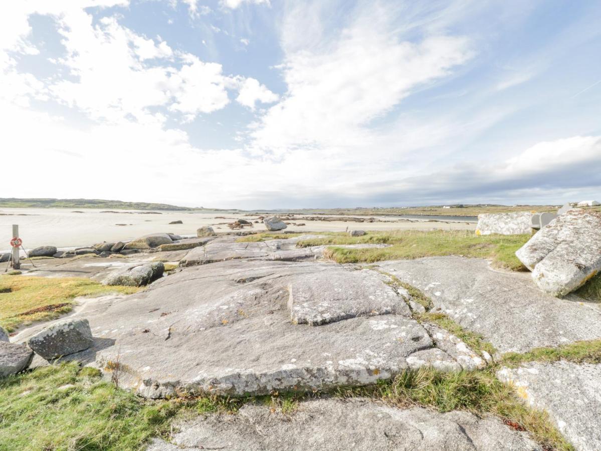 Realt Na Maidne Villa Claddaghduff Exteriör bild