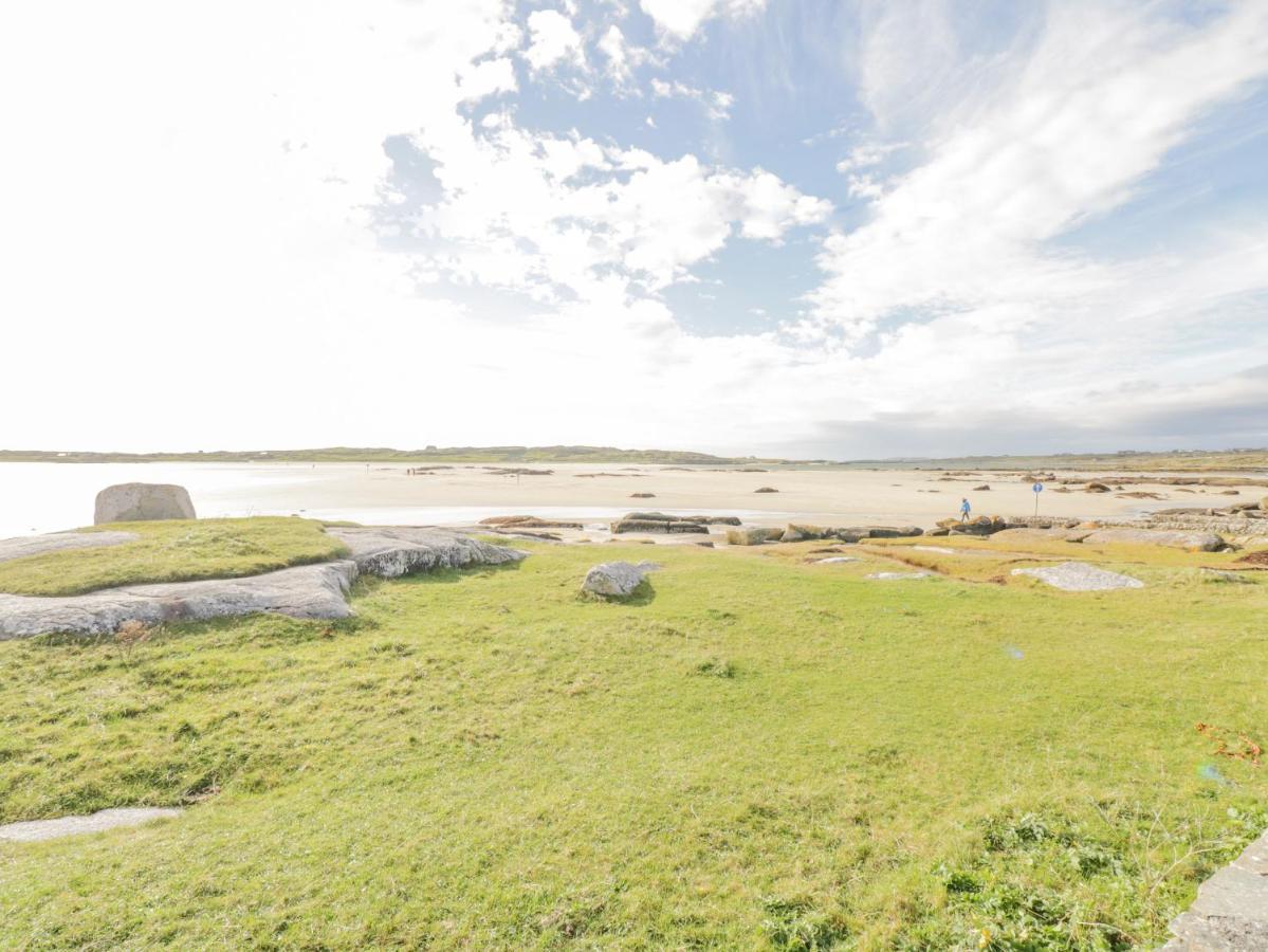 Realt Na Maidne Villa Claddaghduff Exteriör bild