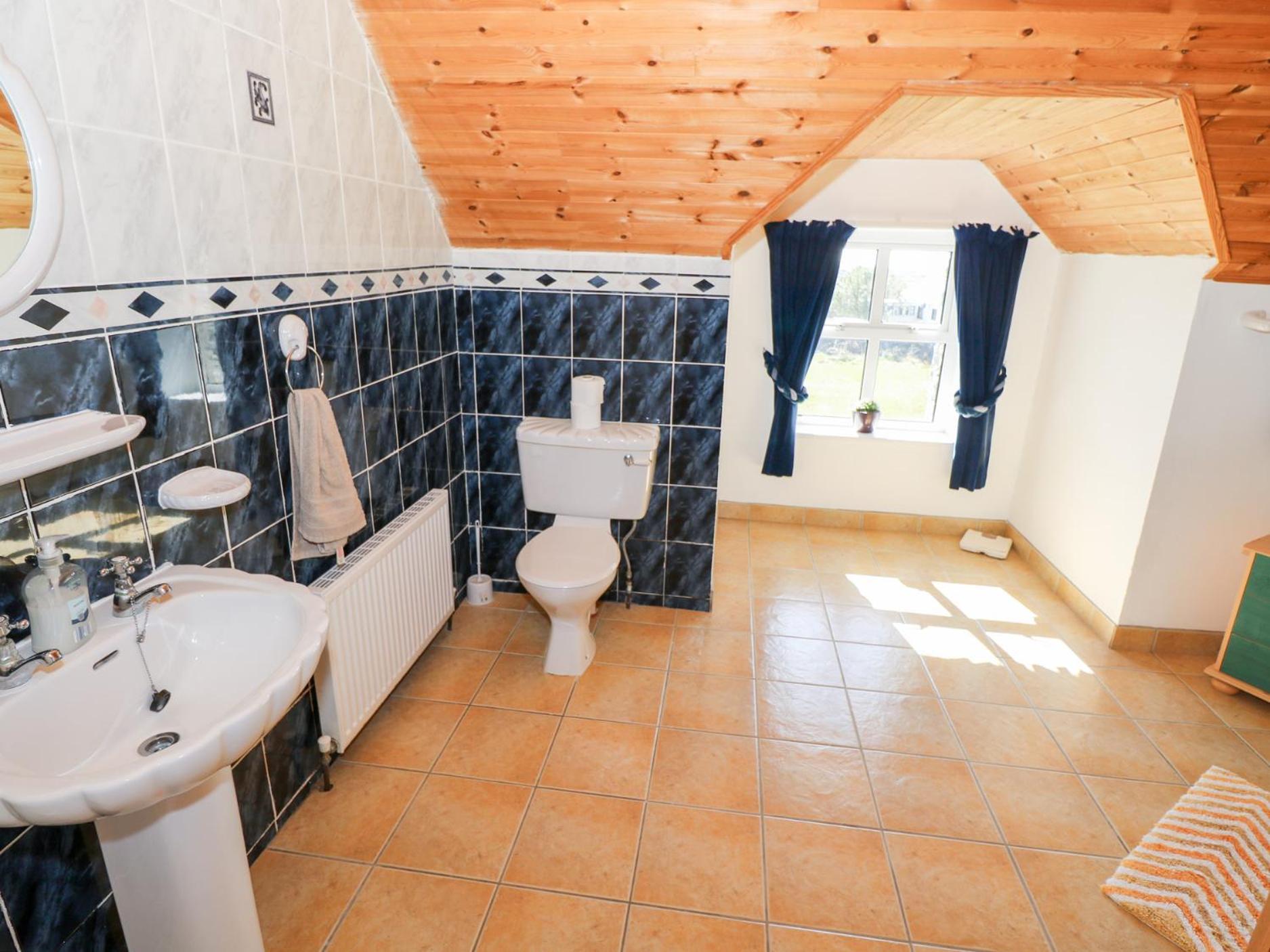 Realt Na Maidne Villa Claddaghduff Exteriör bild